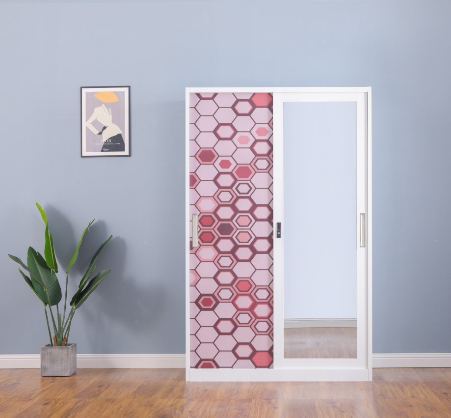 UT-CW-13 Steel wardrobe